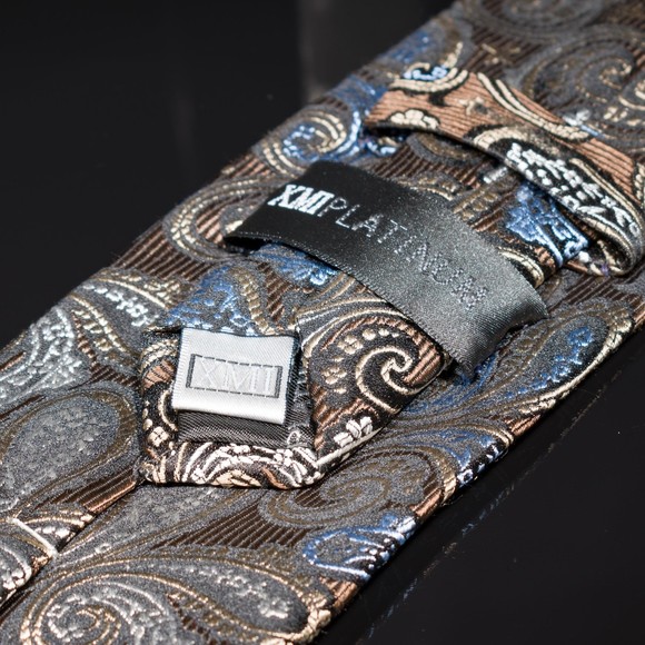 XMI Platinum Mens 100% Silk Tie Designer Brown Light Blue Paisley USA - Picture 3 of 5